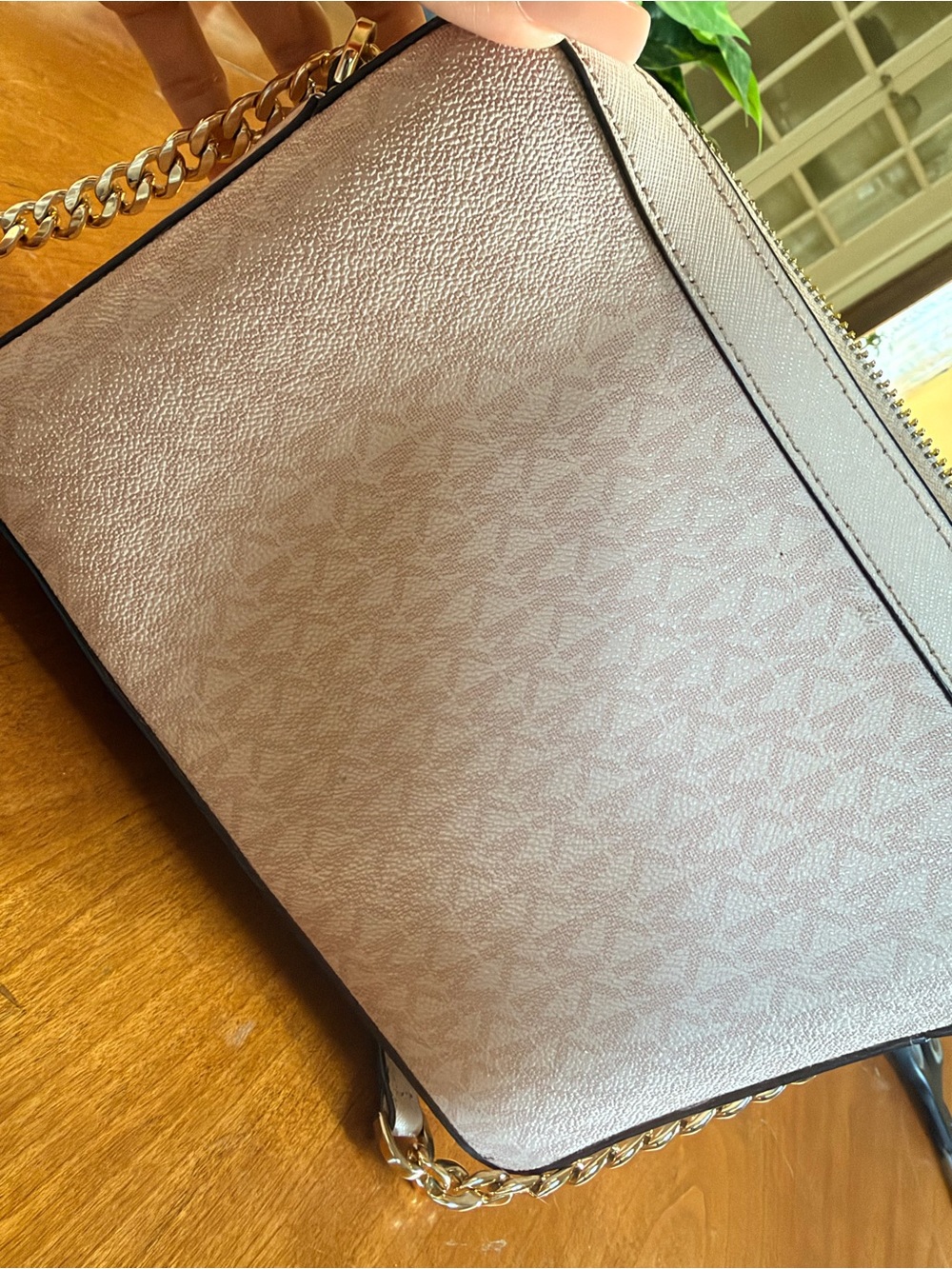 Michael Kors Pink Crossbody Bag - Signature Logo - Picture 7 of 8